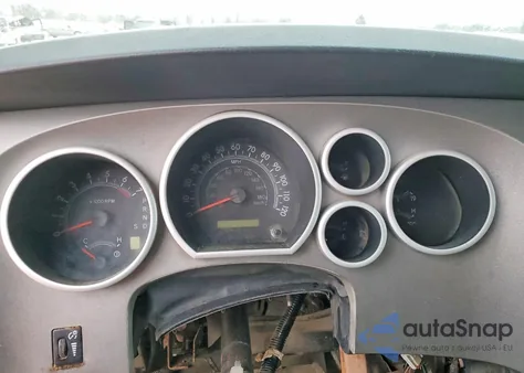 2011 Toyota Tundra Crewmax Sr5 z USA, uszkodzony, nr VIN 5TFDY5F13BX184139